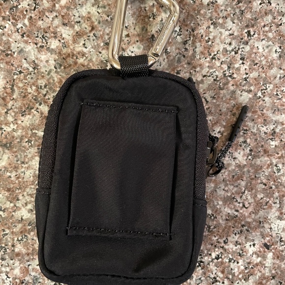 Lululemon Nano Clip-on Backpack New without tags NWOT Black with silver - Picture 2 of 11
